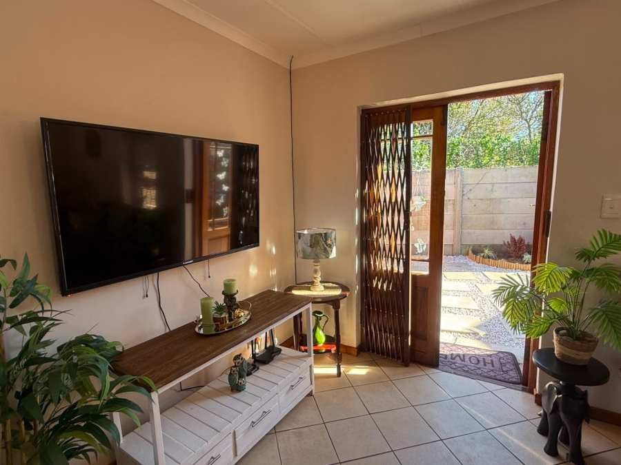 2 Bedroom Property for Sale in Windsor Park Eastern Cape